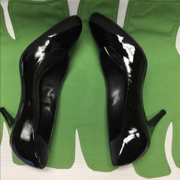 BCBGirls Nice Black Patent Leather Heels - Picture 5 of 6
